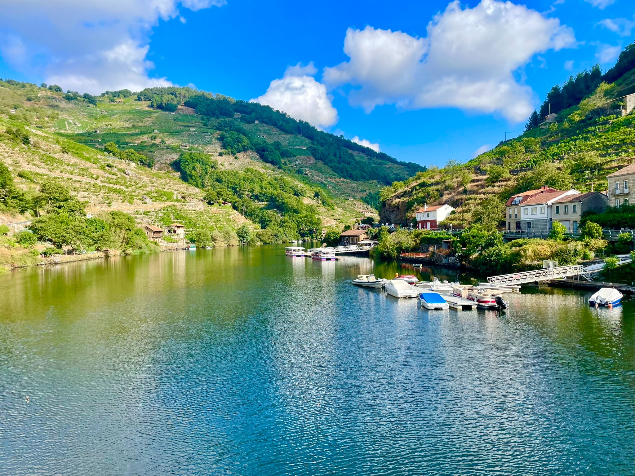 casa-mina-rula-paisaje-de-agua-canon-del-mino-ribeira-sacra