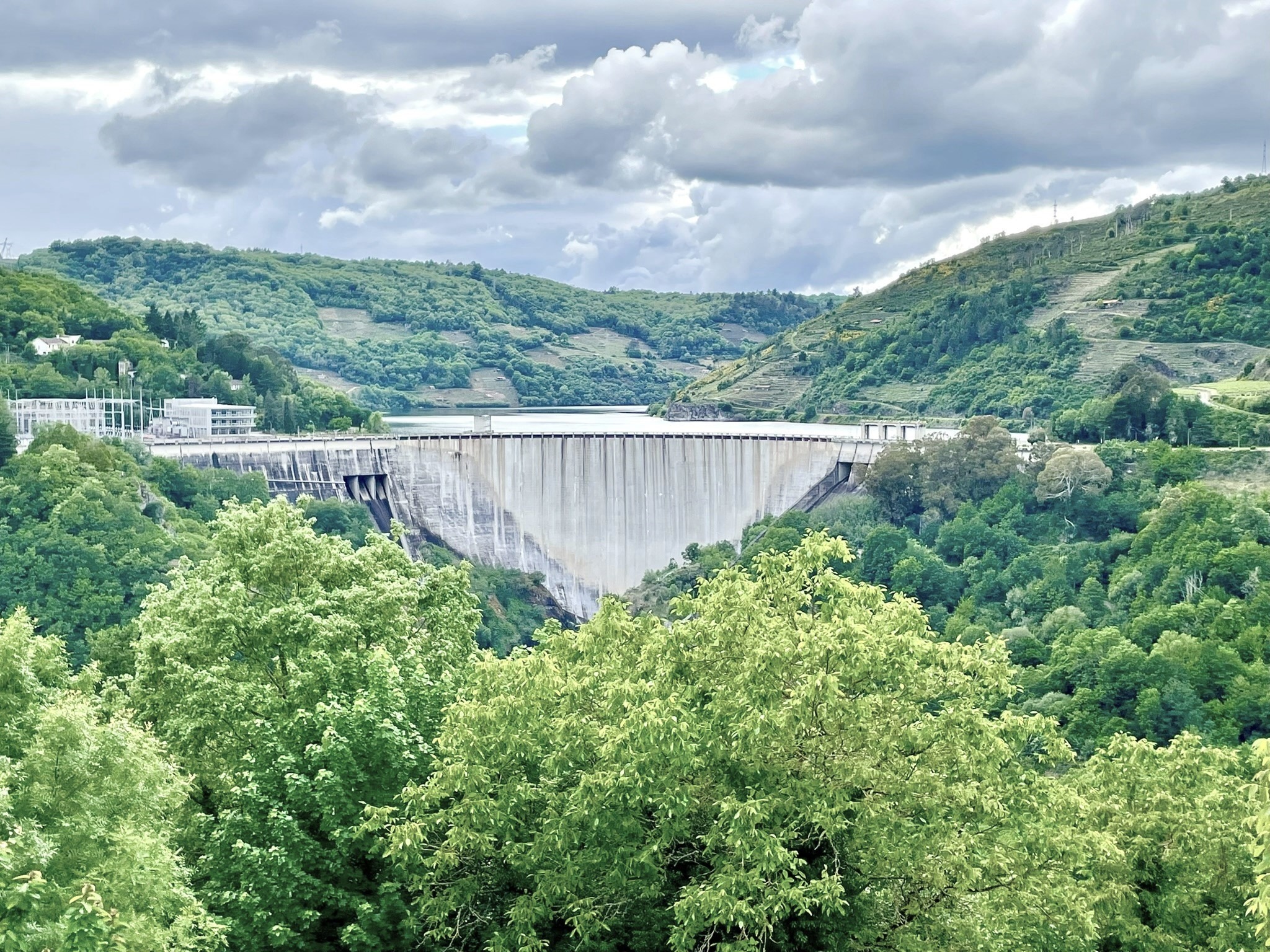 ruta-turistica-embalse-de-belesar-y-vinedos-ribeira-sacra