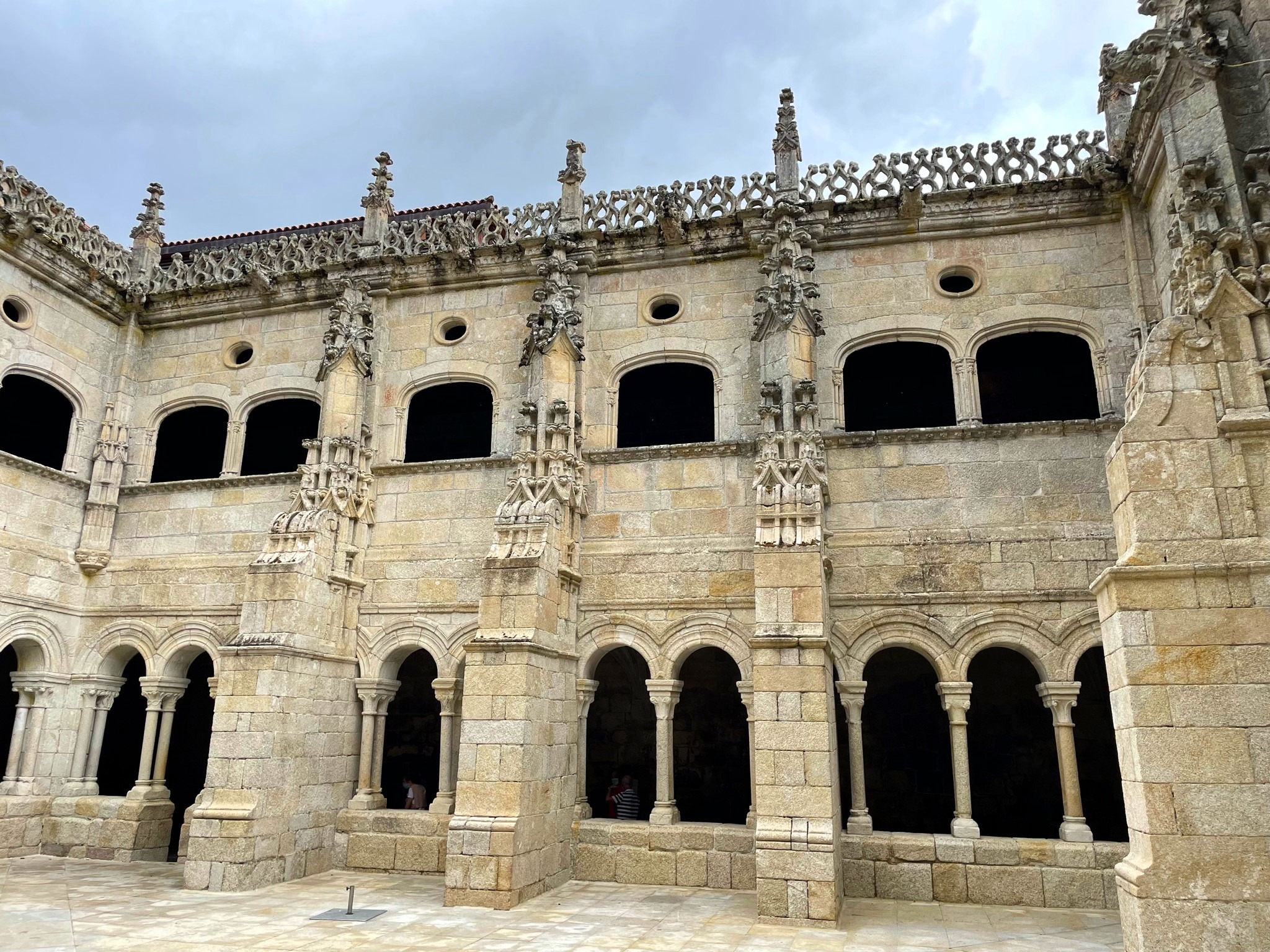 casa-mina-rula-claustro-de-los-obispos-santo-estevo-ribas-de-sil