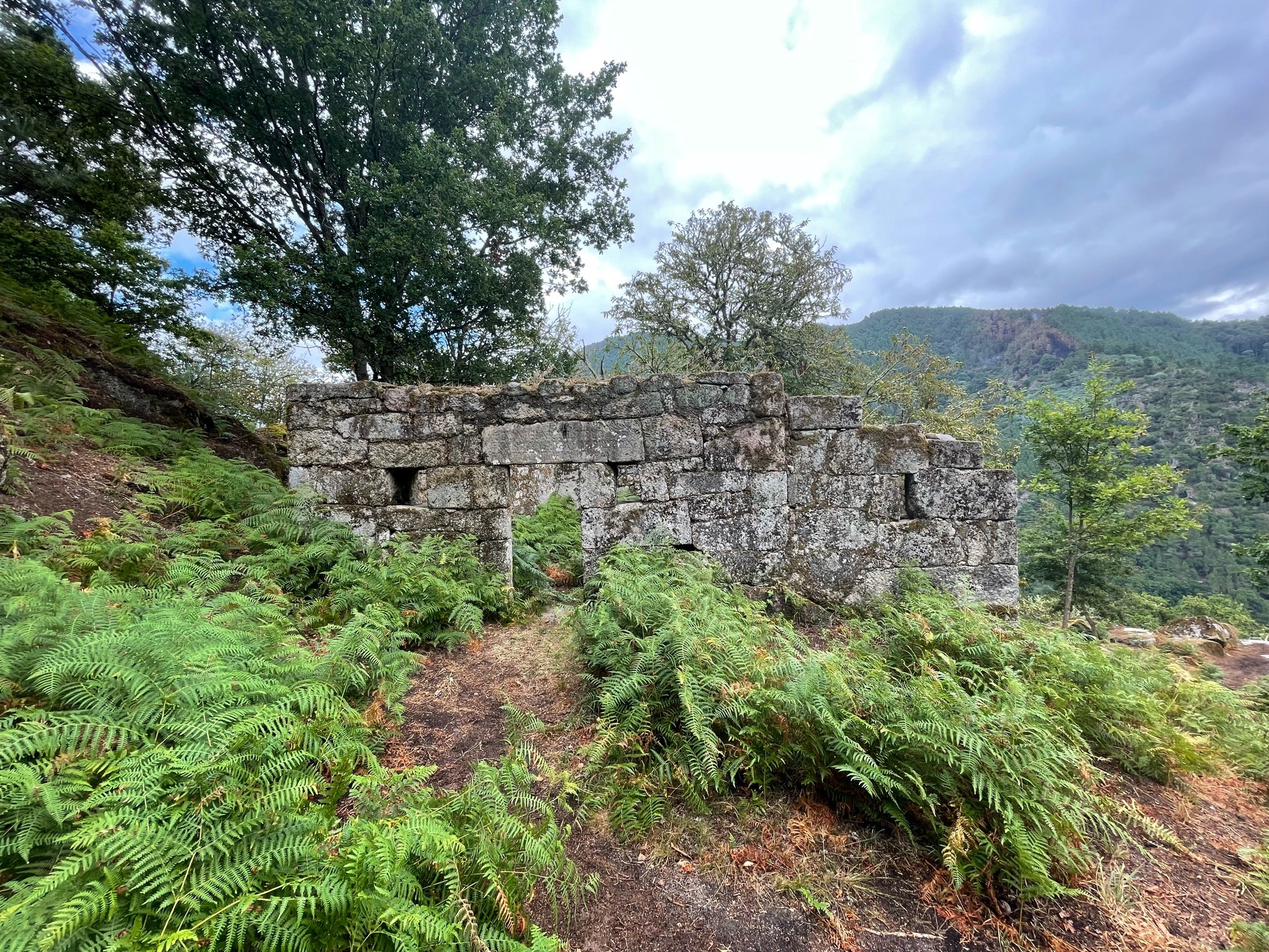 casa-mina-rula-san-xoan-de-cachon-ribeira-sacra