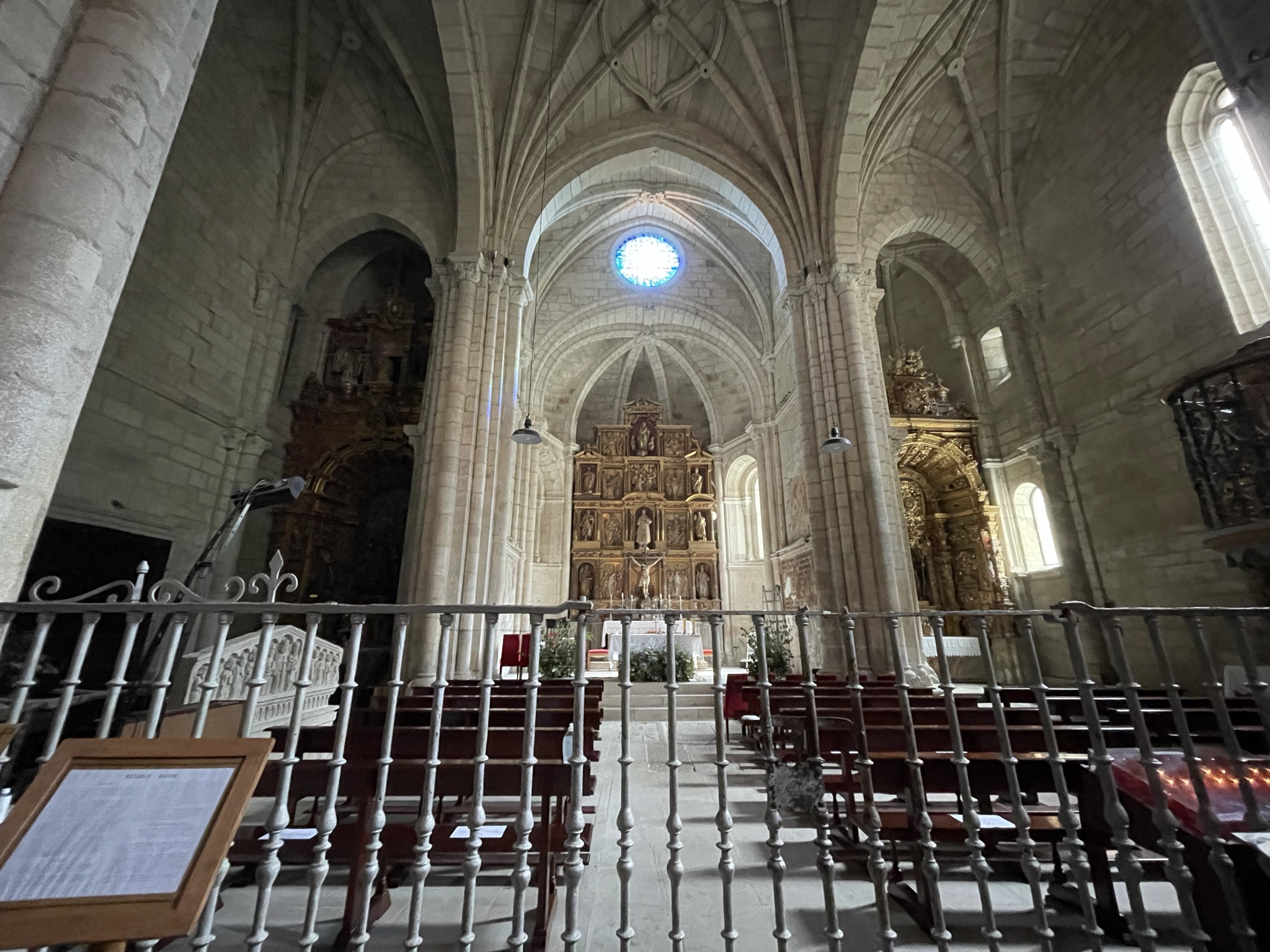 casa-mina-rula-santo-estevo-de-ribas-de-sil-iglesia-ribeira-sacra
