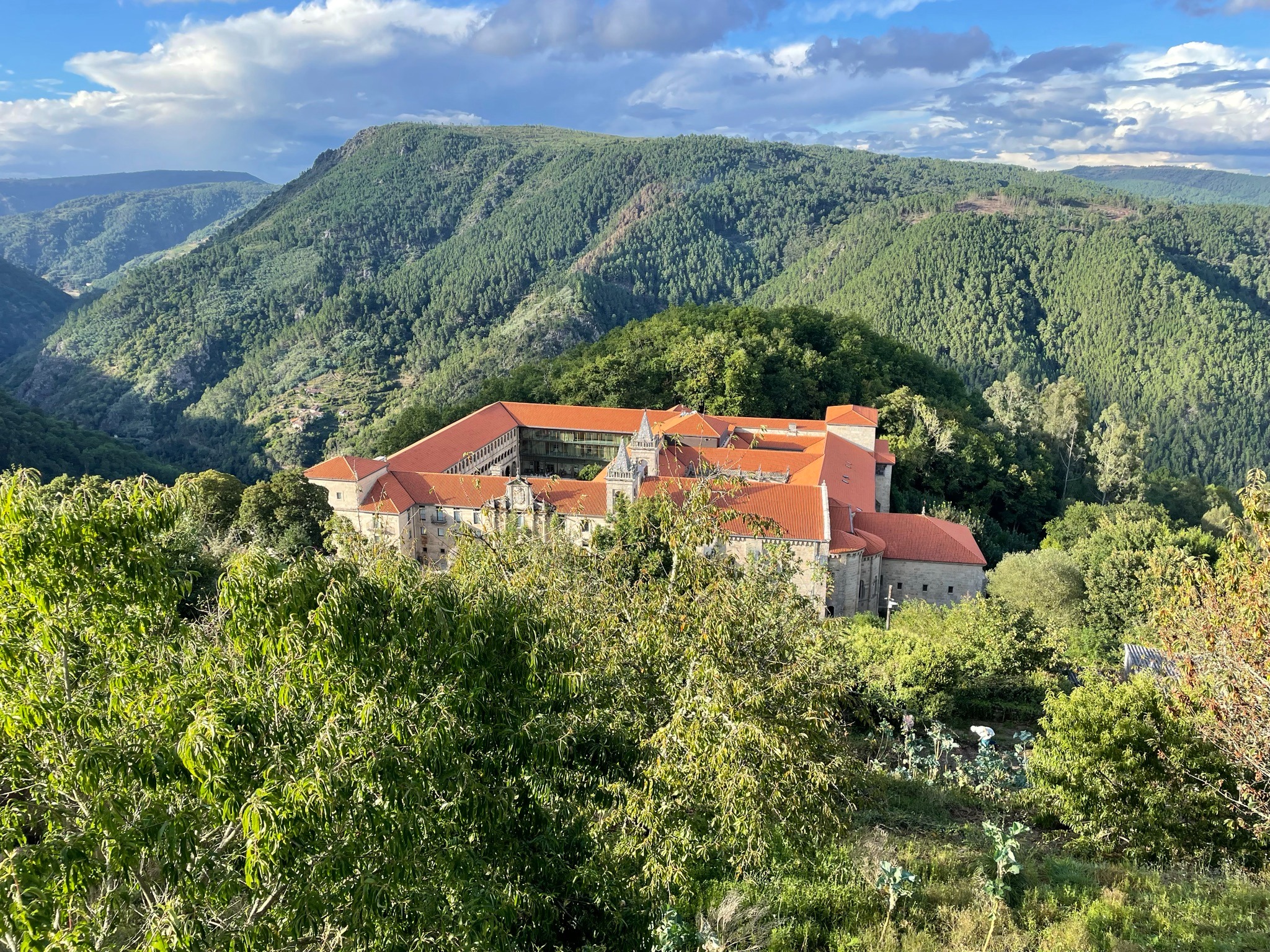 casa-mina-rula-vistas-monasterio-santo-estevo-de-ribas-de-sil-ribeira-sacra